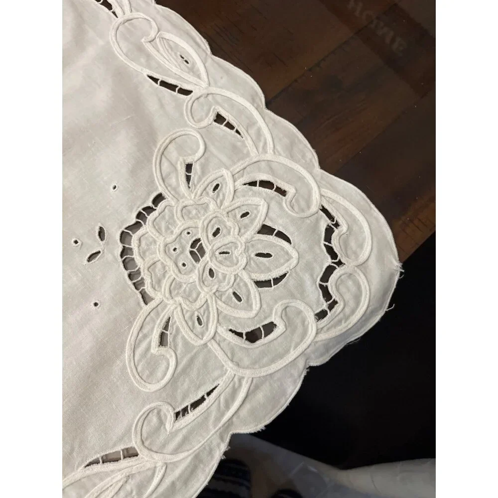 Vintage White Cutwork Embroidered Tablecloth Floral Linen Cotton Broderie Anglai